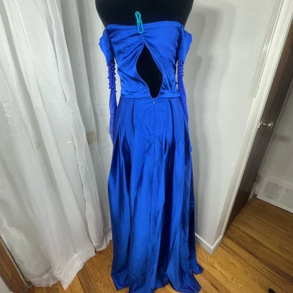 Elegant Blue Evening Gown - Picture 5 of 5